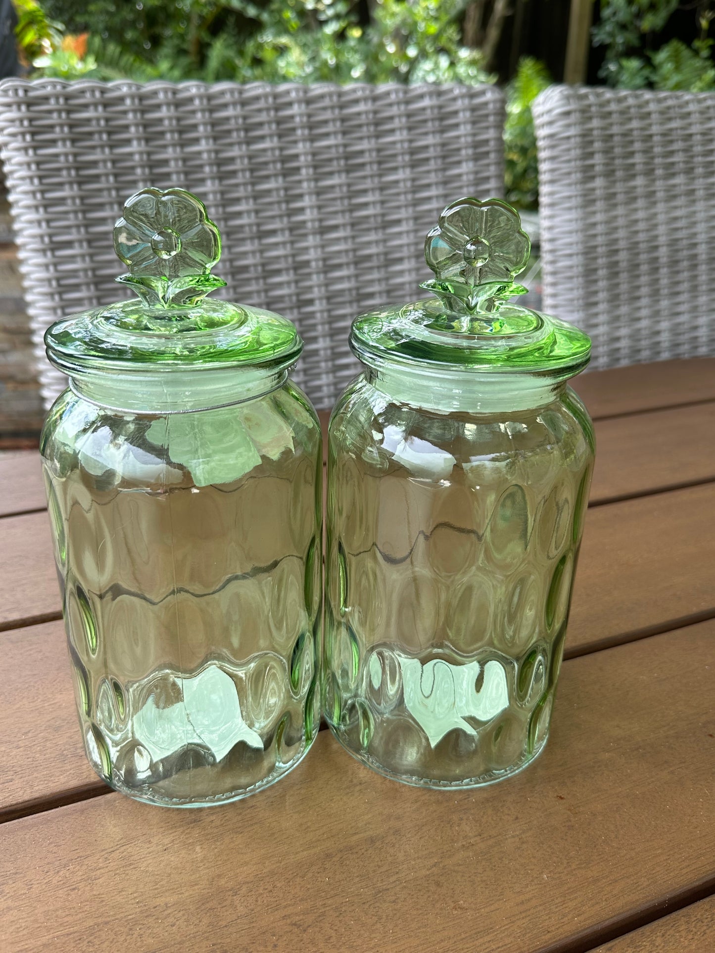 44oz Glass Storage w/Flower Lid