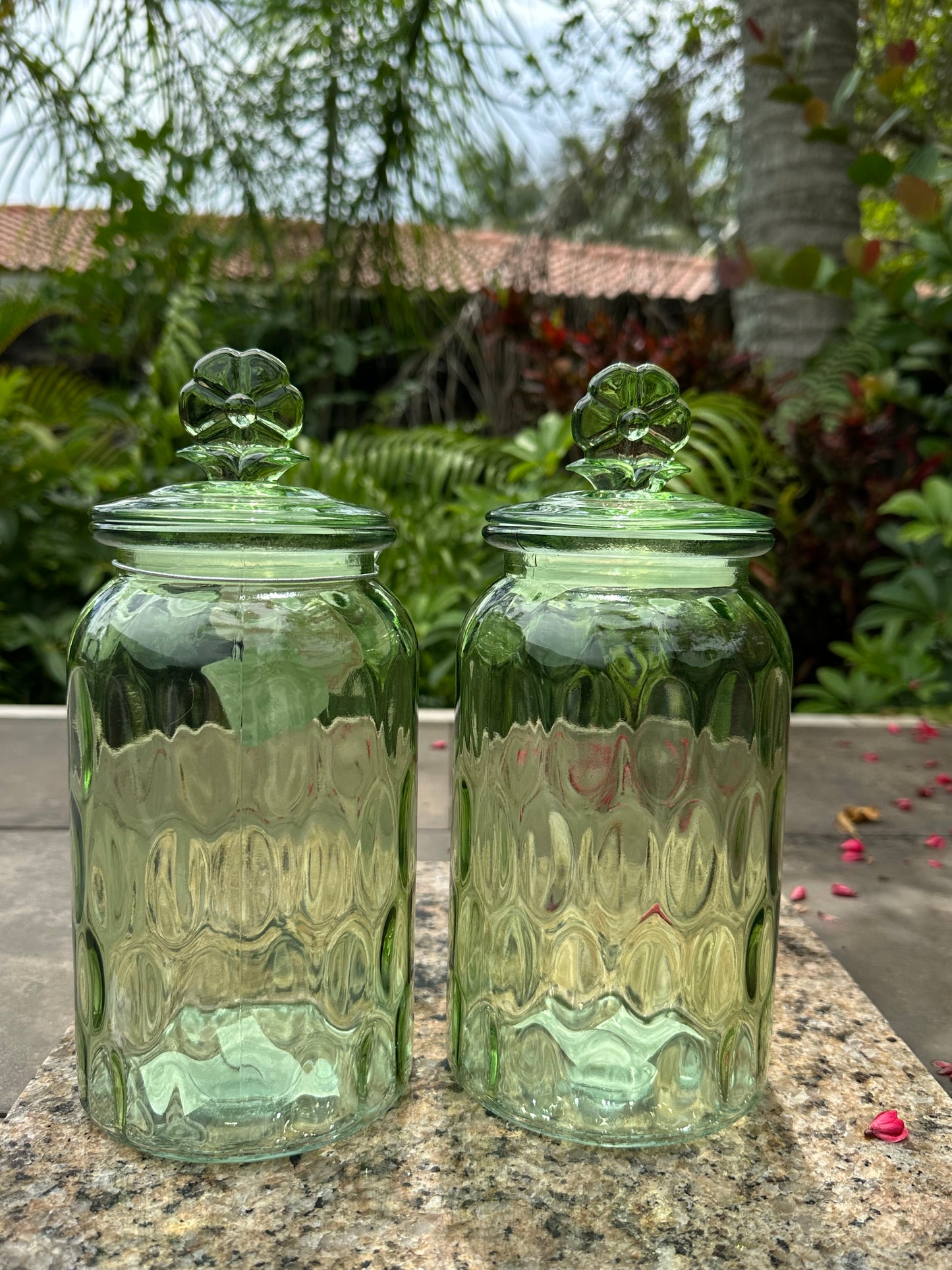 44oz Glass Storage w/Flower Lid