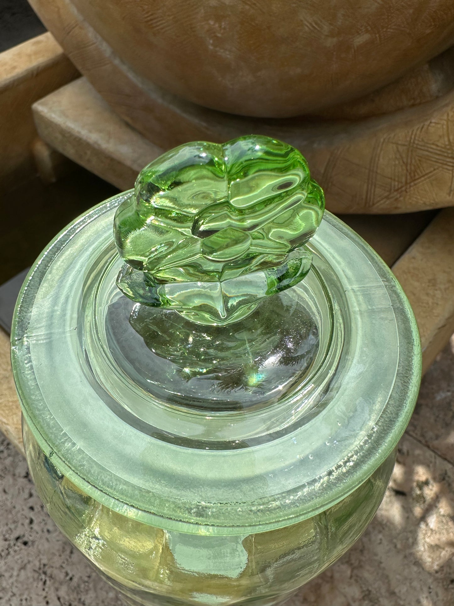 44oz Glass Storage w/Flower Lid